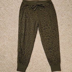 NWT Nike Sweatpants